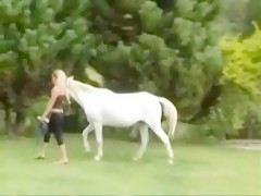 Montando una tetona en celo